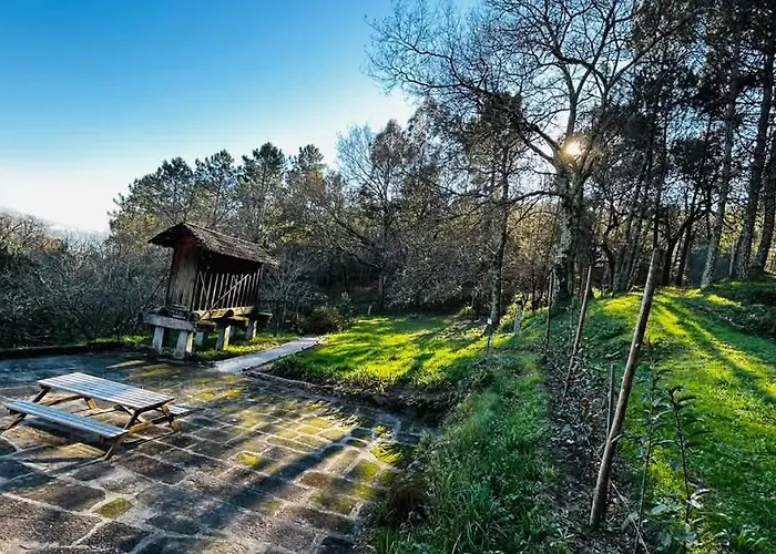 Alojamentos: Eira Das Carvalhas